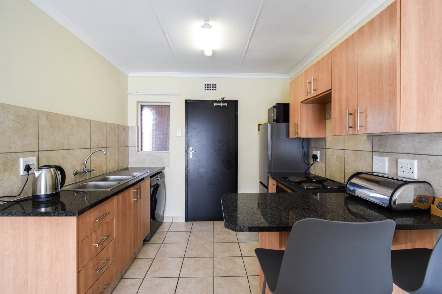 To Let 2 Bedroom Property for Rent in Olympus AH Gauteng