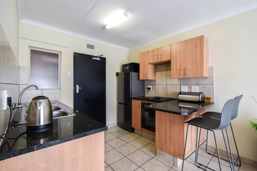 To Let 2 Bedroom Property for Rent in Olympus AH Gauteng