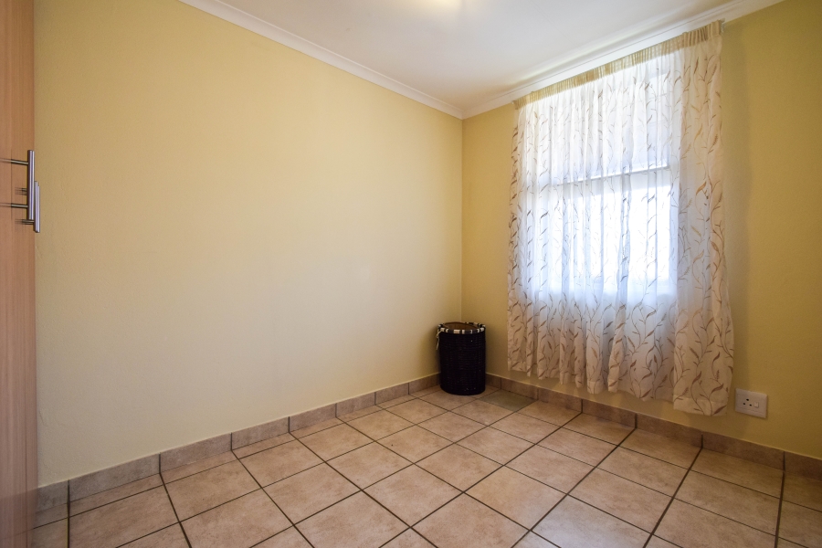 To Let 2 Bedroom Property for Rent in Olympus AH Gauteng