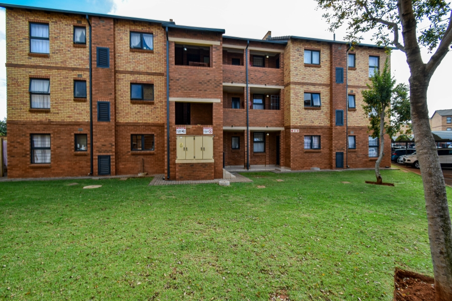 To Let 2 Bedroom Property for Rent in Olympus AH Gauteng