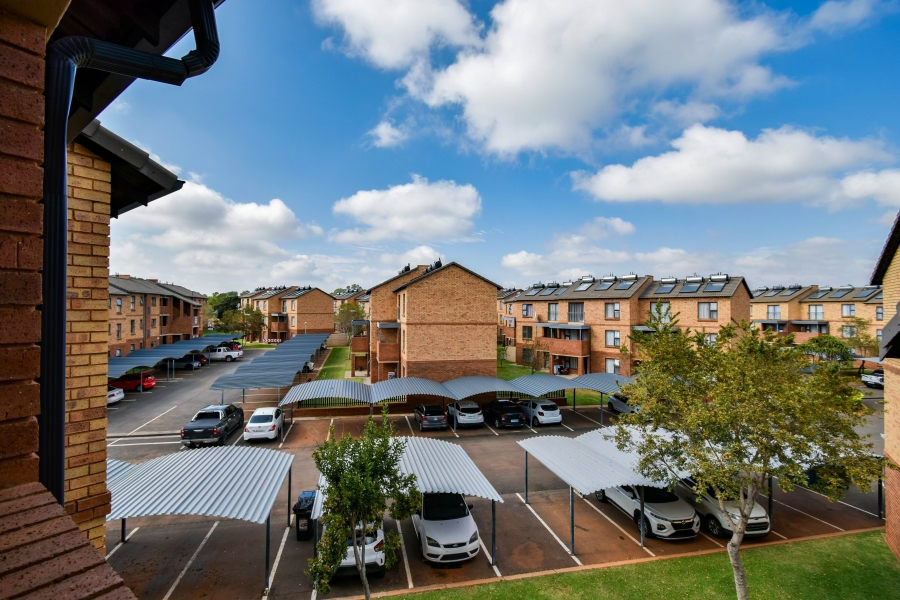 To Let 2 Bedroom Property for Rent in Olympus AH Gauteng