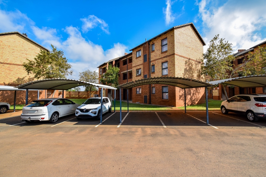 To Let 2 Bedroom Property for Rent in Olympus AH Gauteng