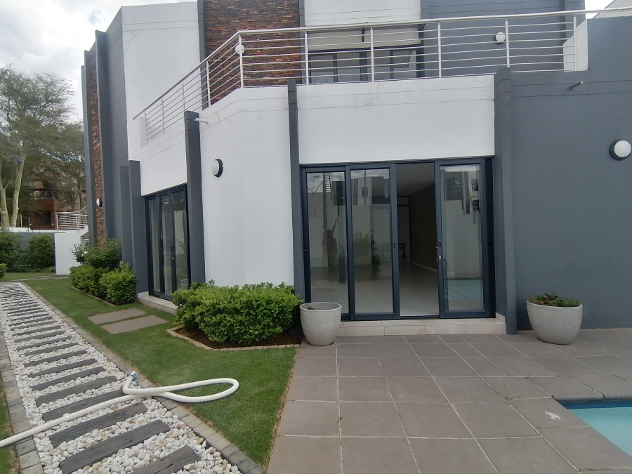 2 Bedroom Property for Sale in Carlswald Gauteng