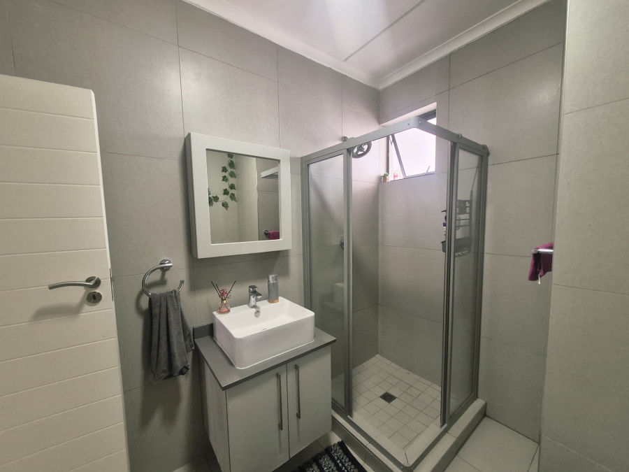 2 Bedroom Property for Sale in Carlswald Gauteng