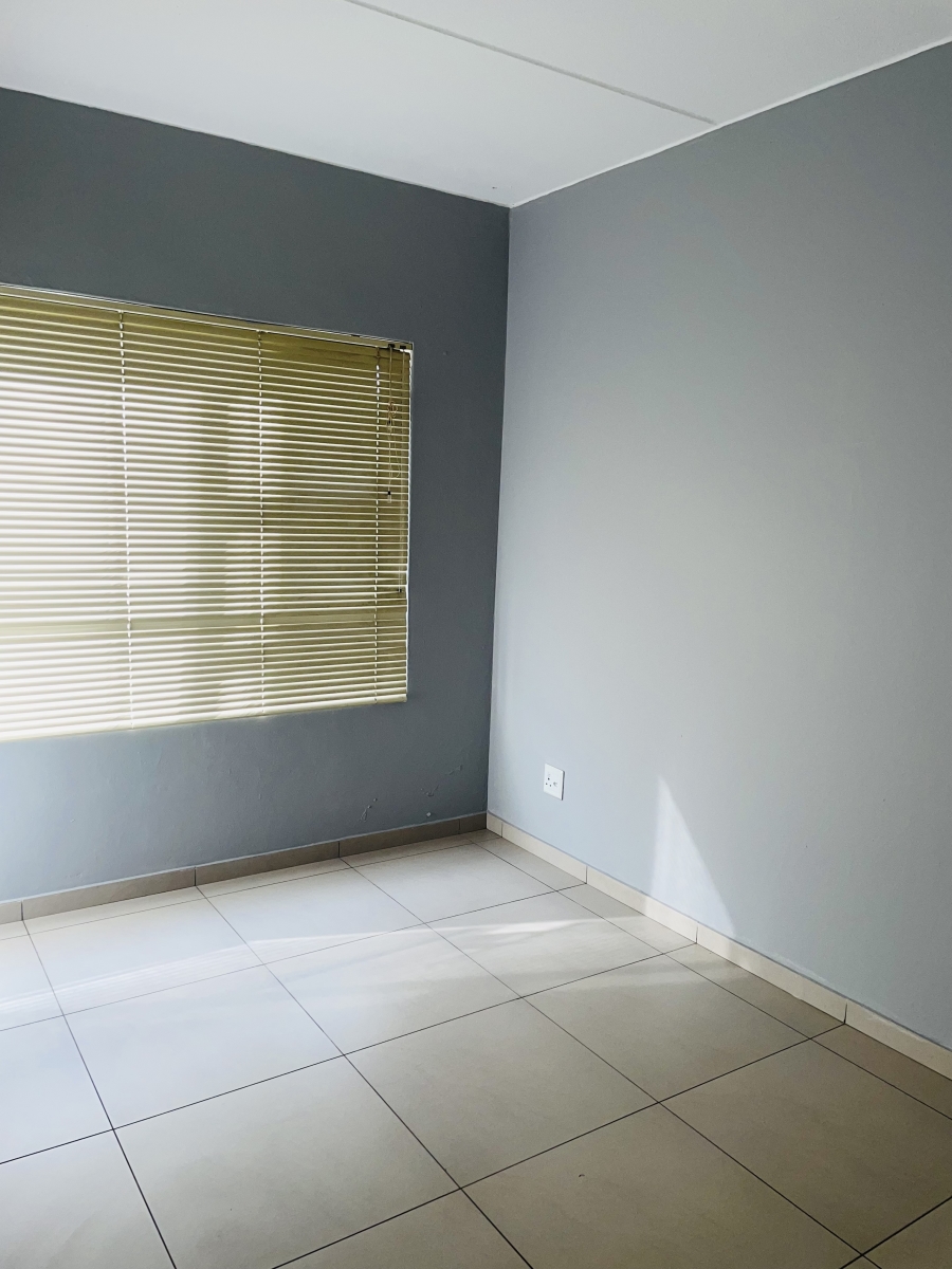 To Let 3 Bedroom Property for Rent in North Riding Gauteng