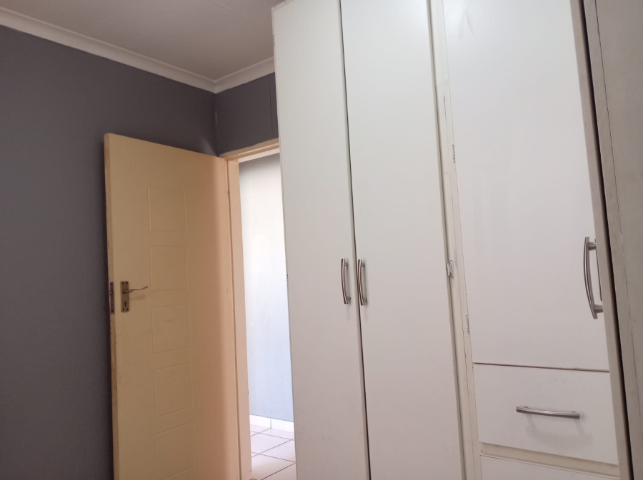 3 Bedroom Property for Sale in Lotus Gardens Gauteng