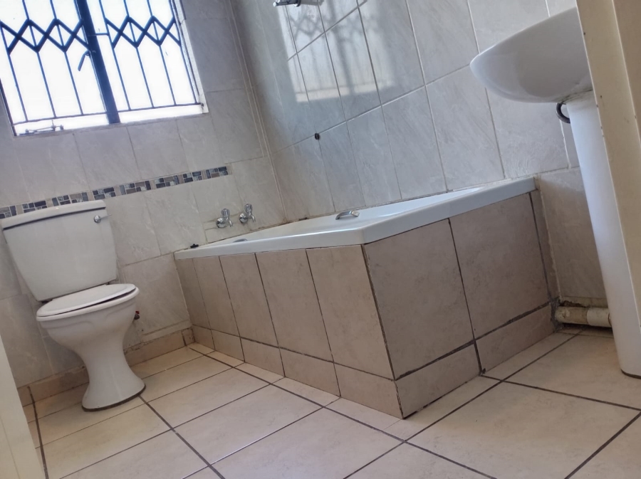 3 Bedroom Property for Sale in Lotus Gardens Gauteng