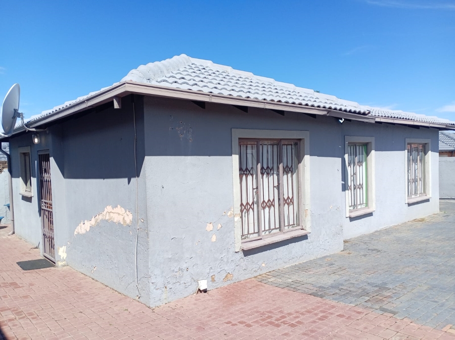 3 Bedroom Property for Sale in Lotus Gardens Gauteng