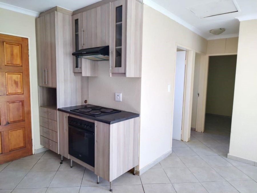 To Let 2 Bedroom Property for Rent in Danville Gauteng