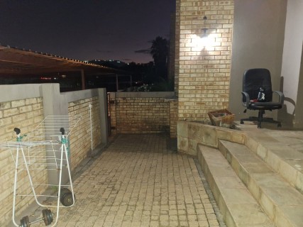 2 Bedroom Property for Sale in Wilgeheuwel Gauteng