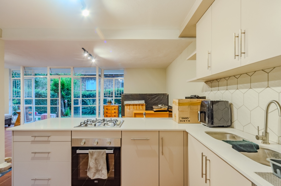 3 Bedroom Property for Sale in Garsfontein Gauteng