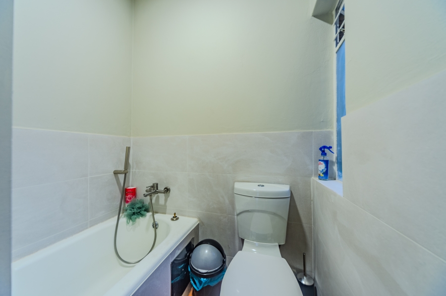 3 Bedroom Property for Sale in Garsfontein Gauteng