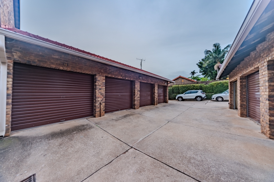 3 Bedroom Property for Sale in Garsfontein Gauteng