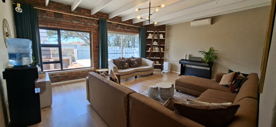 4 Bedroom Property for Sale in Noordkruin Gauteng