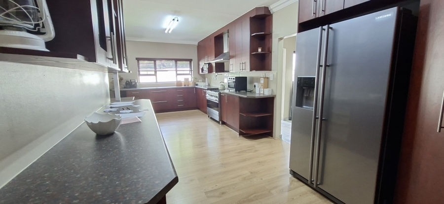 4 Bedroom Property for Sale in Noordkruin Gauteng