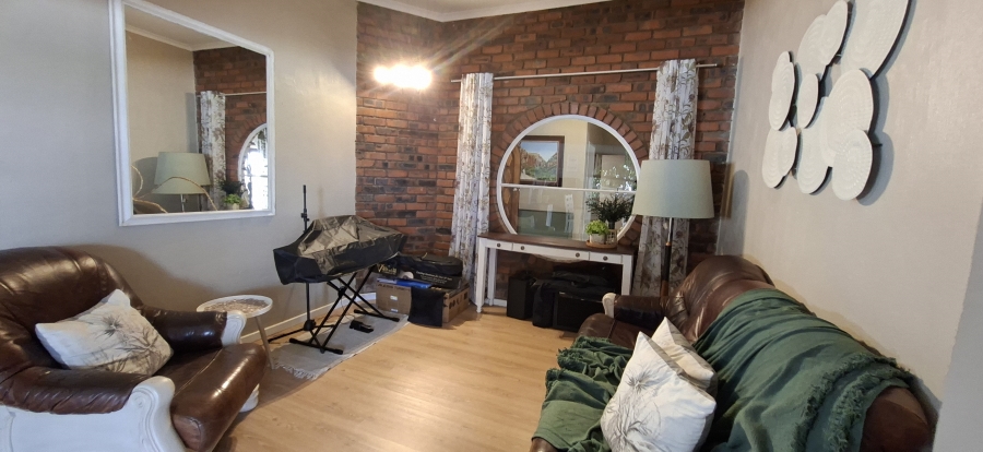 4 Bedroom Property for Sale in Noordkruin Gauteng