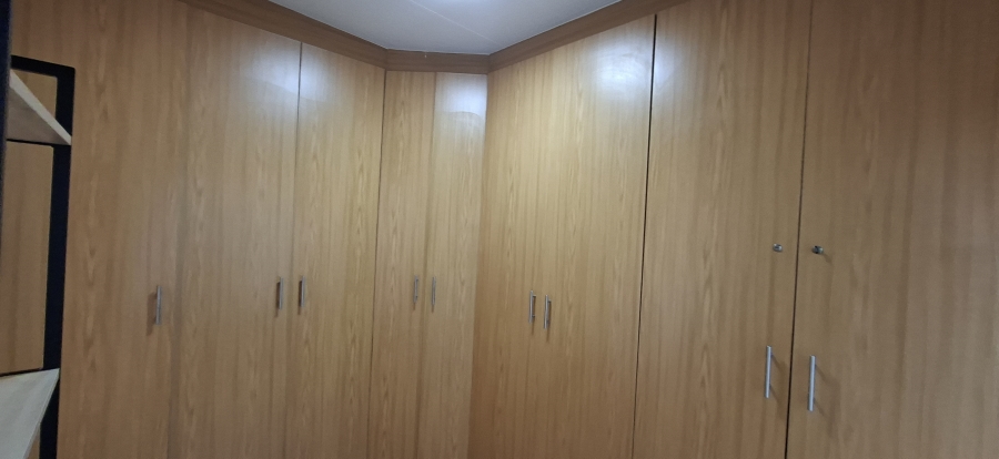 4 Bedroom Property for Sale in Noordkruin Gauteng