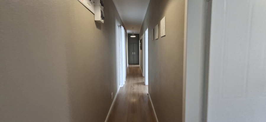 4 Bedroom Property for Sale in Noordkruin Gauteng