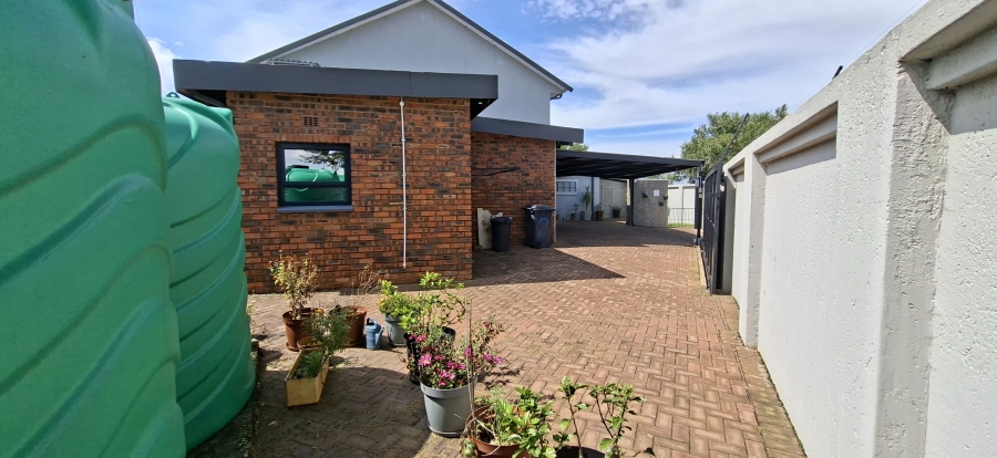 4 Bedroom Property for Sale in Noordkruin Gauteng