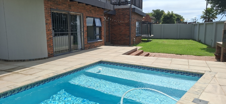 4 Bedroom Property for Sale in Noordkruin Gauteng