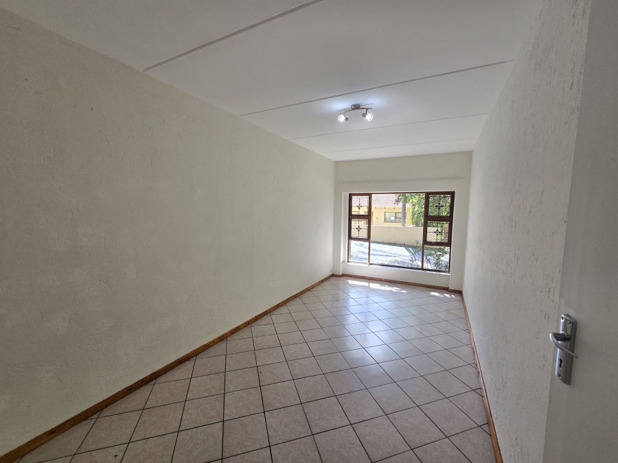 4 Bedroom Property for Sale in Kenmare Gauteng