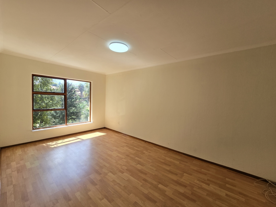 4 Bedroom Property for Sale in Kenmare Gauteng