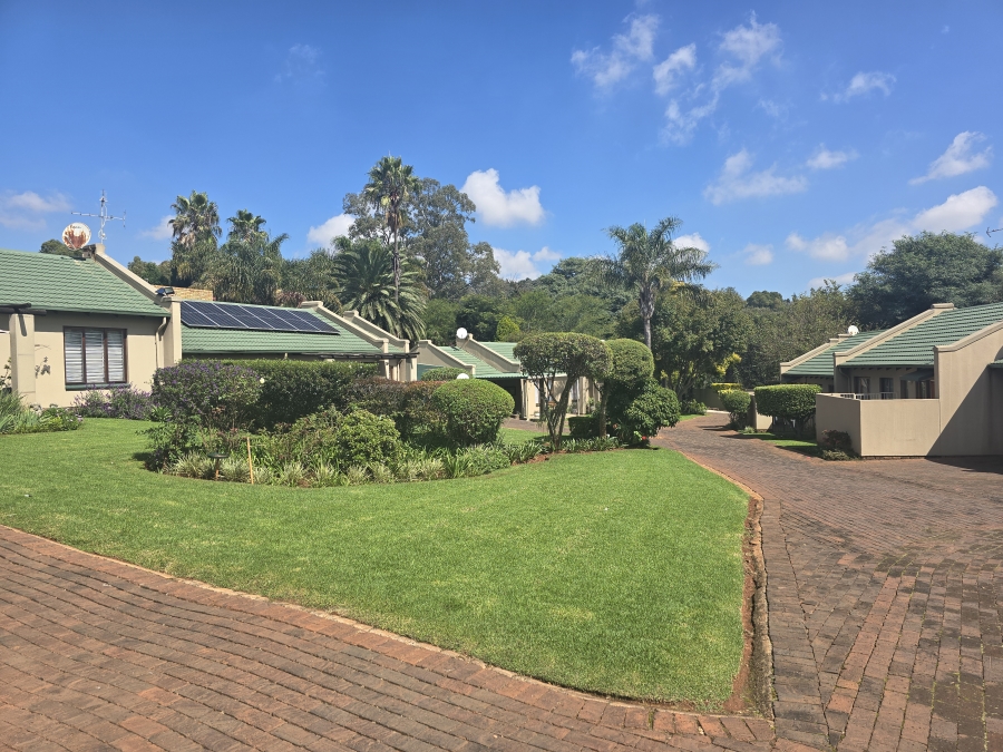 2 Bedroom Property for Sale in Noordheuwel Gauteng