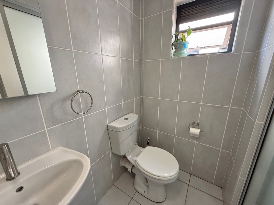 1 Bedroom Property for Sale in Mooikloof Glen Gauteng