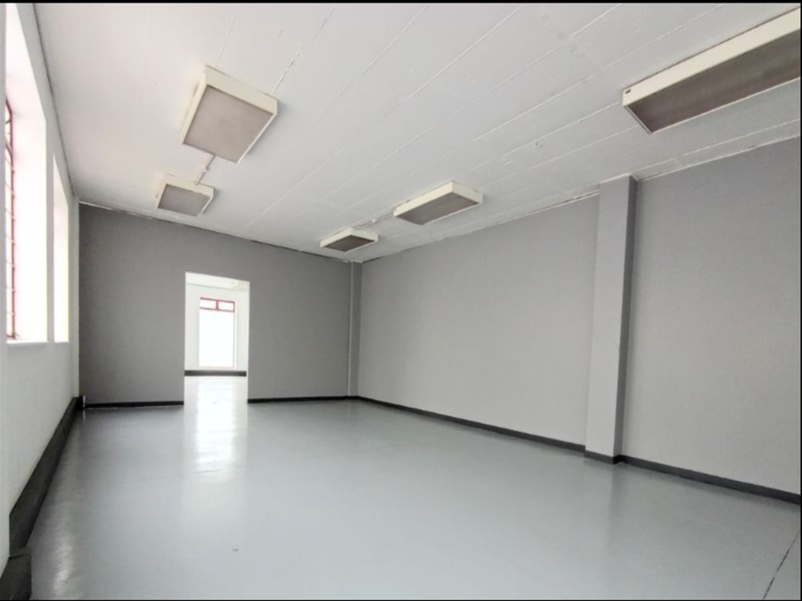 To Let Commercial Property for Rent in Strijdom Park Gauteng