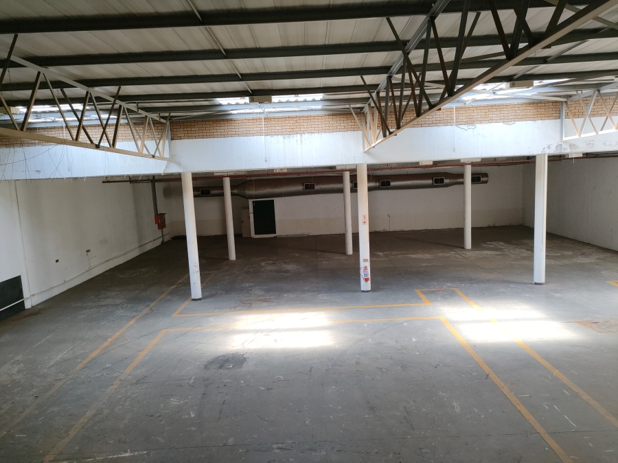 To Let Commercial Property for Rent in Strijdom Park Gauteng