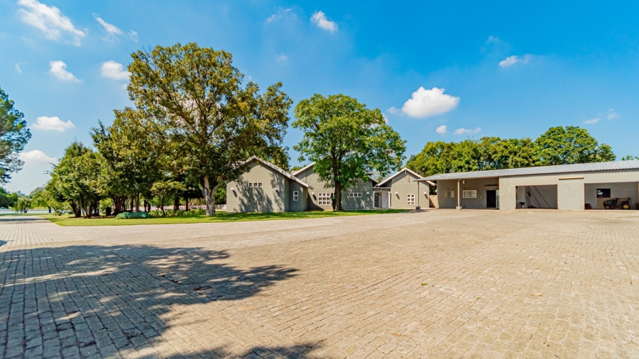 4 Bedroom Property for Sale in Marlbank Gauteng