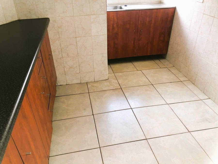 7 Bedroom Property for Sale in Ravenswood Gauteng