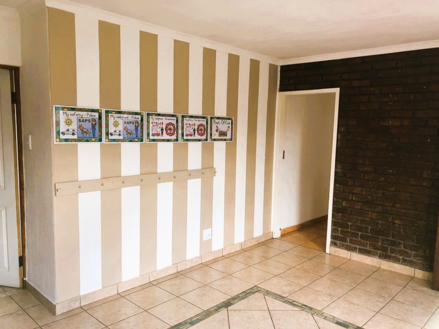 7 Bedroom Property for Sale in Ravenswood Gauteng