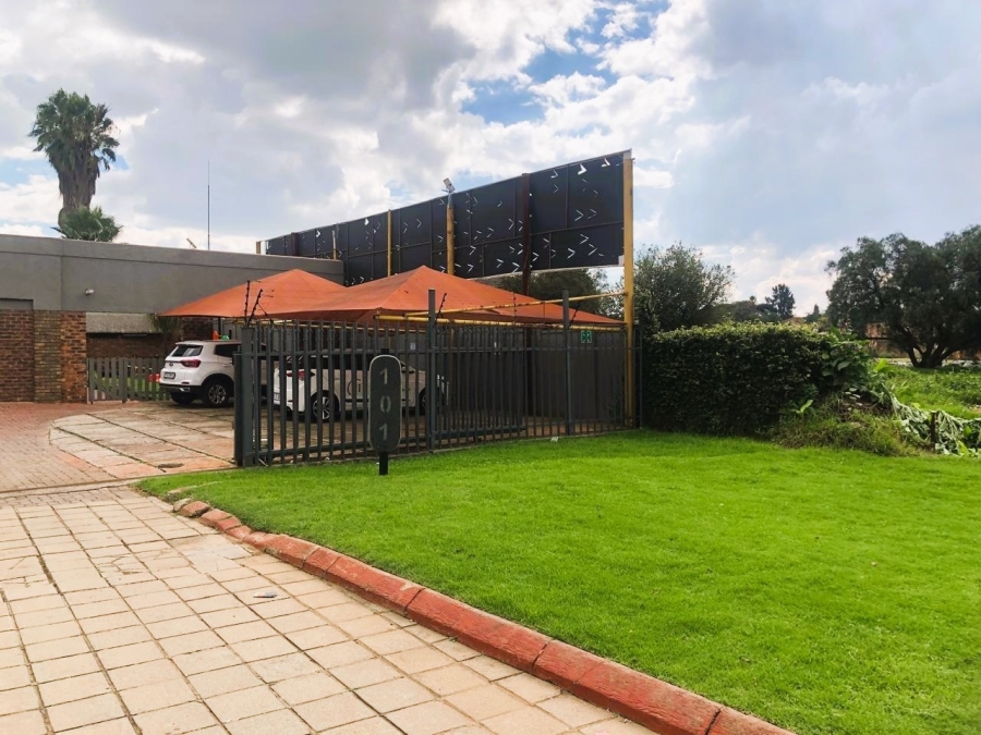 7 Bedroom Property for Sale in Ravenswood Gauteng