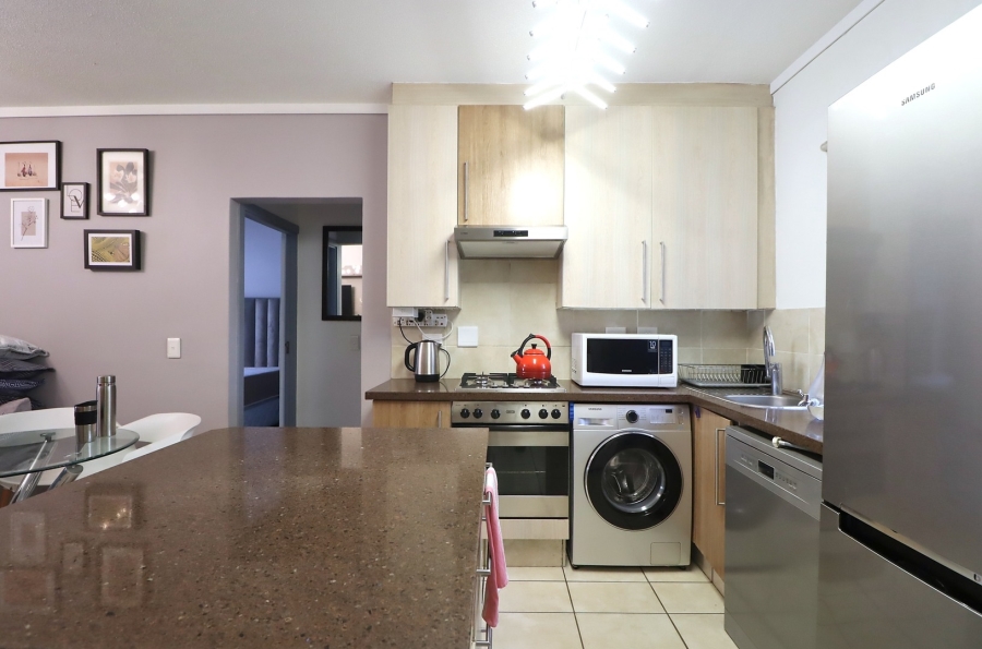 To Let 1 Bedroom Property for Rent in Bryanston Gauteng