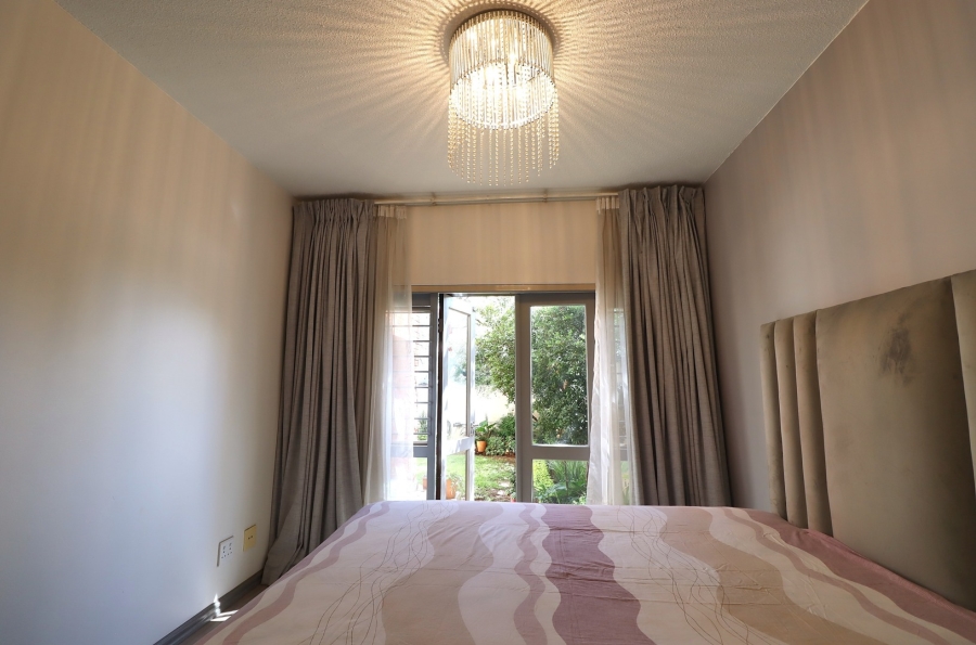To Let 1 Bedroom Property for Rent in Bryanston Gauteng