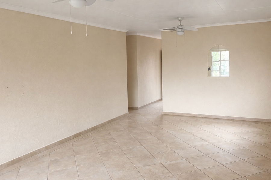 2 Bedroom Property for Sale in Edleen Gauteng