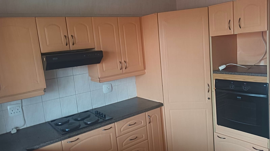 2 Bedroom Property for Sale in Edleen Gauteng
