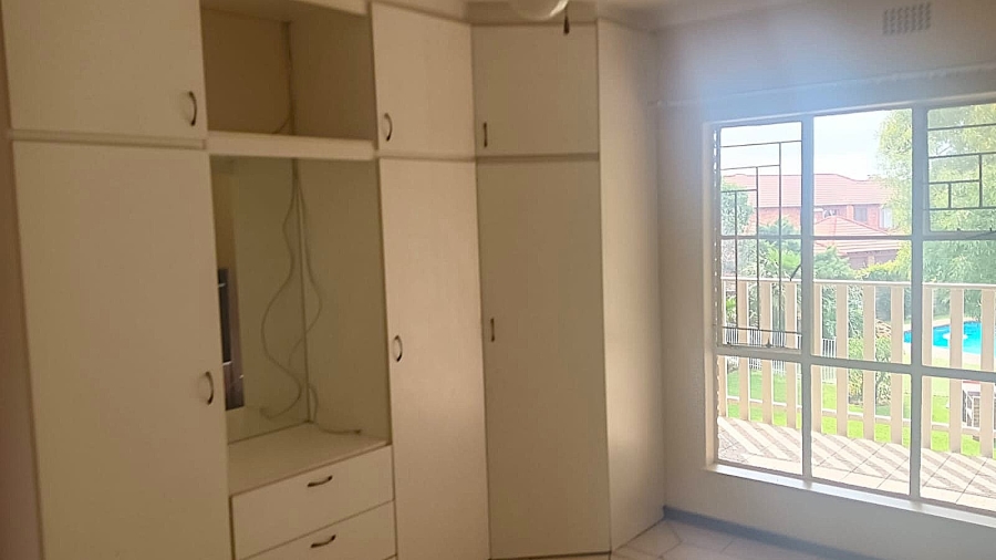 2 Bedroom Property for Sale in Edleen Gauteng