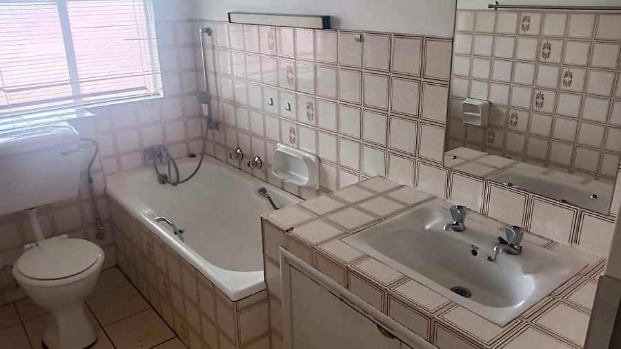 2 Bedroom Property for Sale in Edleen Gauteng