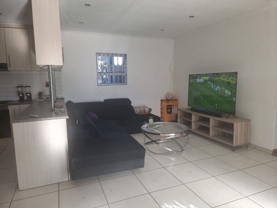 3 Bedroom Property for Sale in Meadowlands East Gauteng