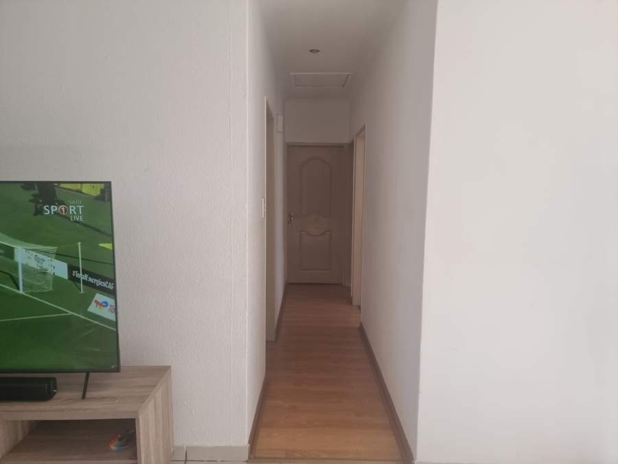 3 Bedroom Property for Sale in Meadowlands East Gauteng