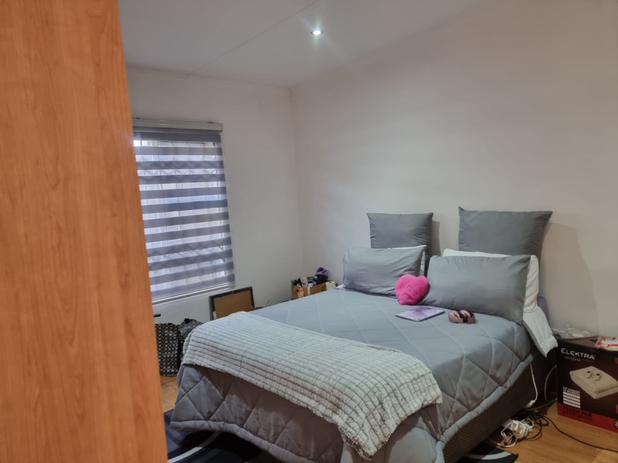 3 Bedroom Property for Sale in Meadowlands East Gauteng