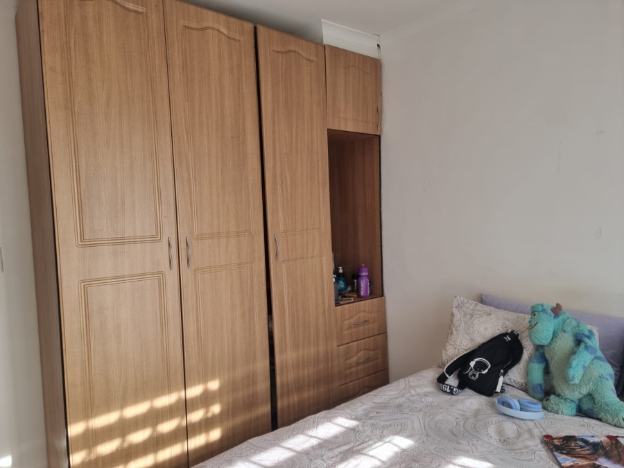 3 Bedroom Property for Sale in Meadowlands East Gauteng