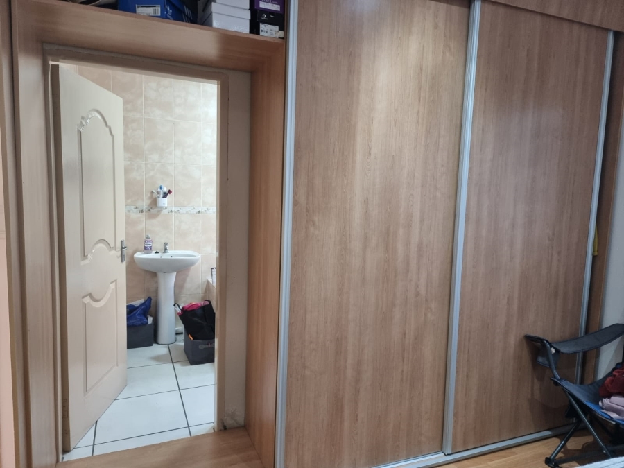 3 Bedroom Property for Sale in Meadowlands East Gauteng