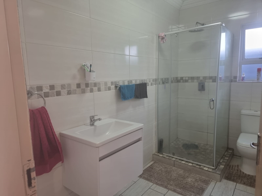 3 Bedroom Property for Sale in Meadowlands East Gauteng