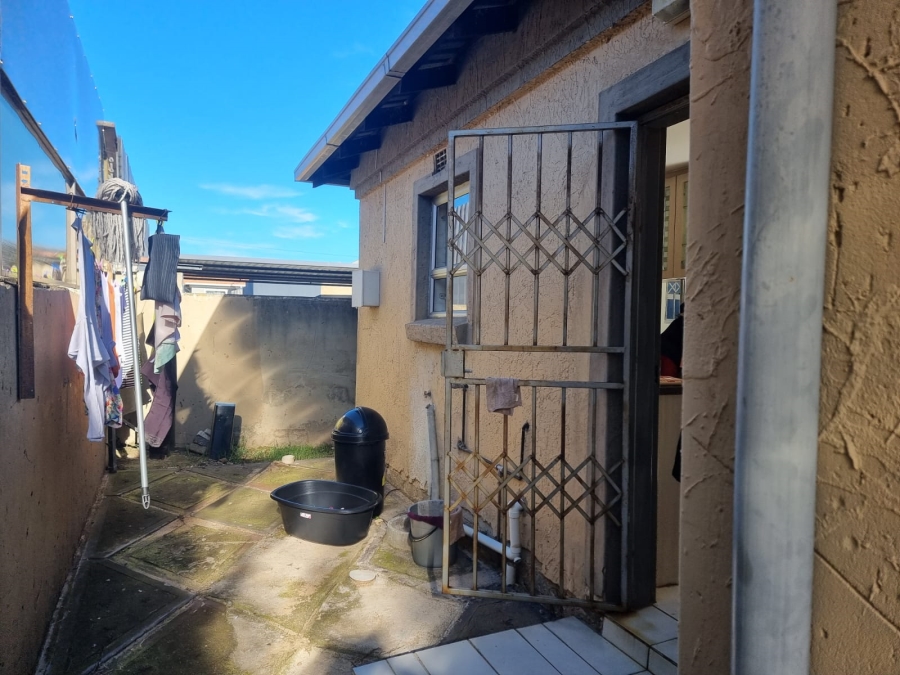 3 Bedroom Property for Sale in Meadowlands East Gauteng