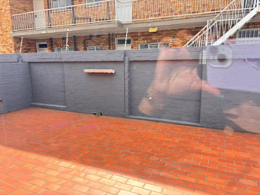 To Let 2 Bedroom Property for Rent in Townsview Gauteng