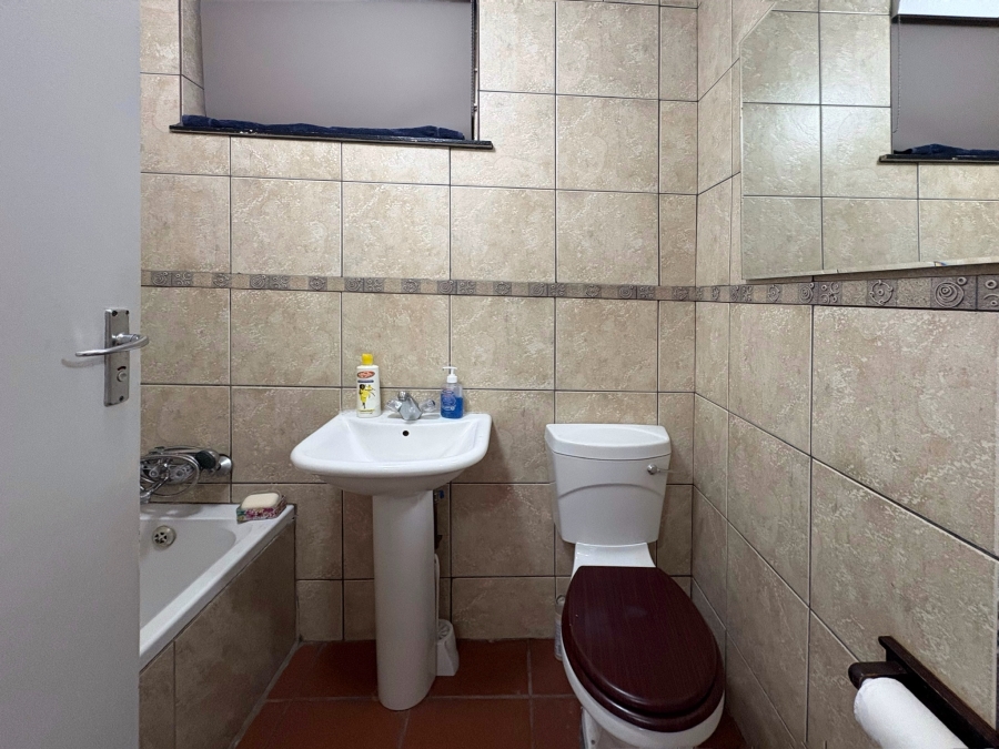 2 Bedroom Property for Sale in Silverton Gauteng