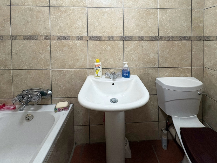 2 Bedroom Property for Sale in Silverton Gauteng